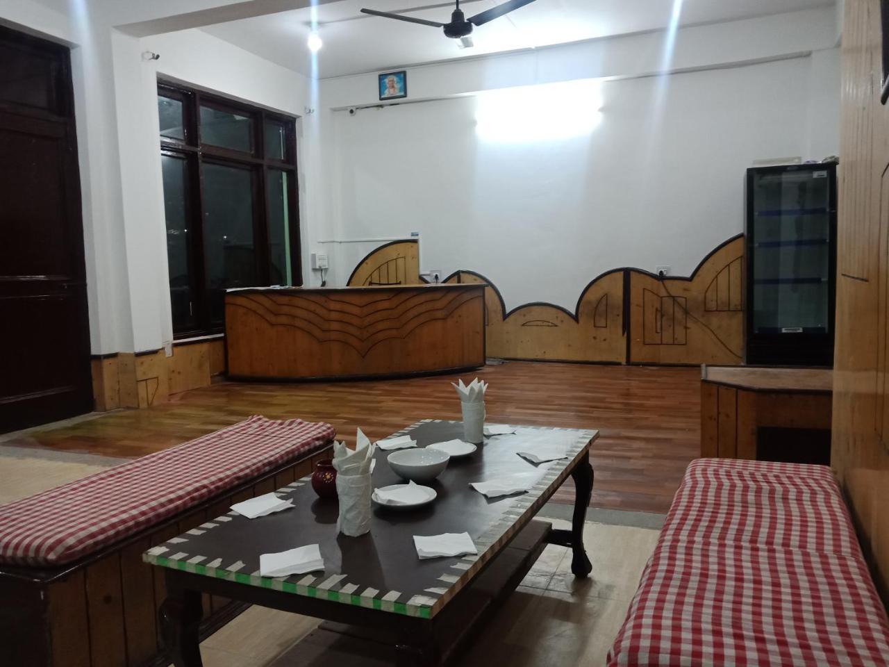Hotel Pine Spring Dharamshala Exterior photo